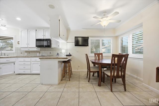 2323 Easthills Drive 34, Bakersfield, CA 93306