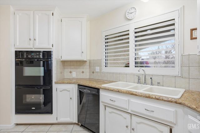 2323 Easthills Drive 34, Bakersfield, CA 93306