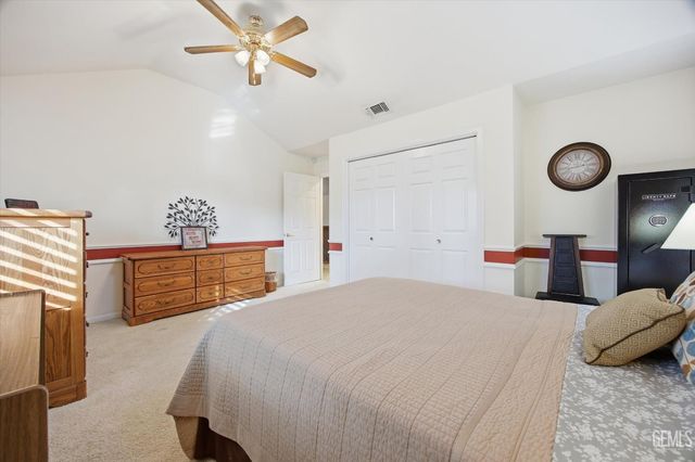 2323 Easthills Drive 34, Bakersfield, CA 93306