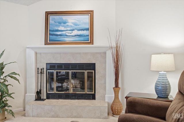 2323 Easthills Drive 34, Bakersfield, CA 93306