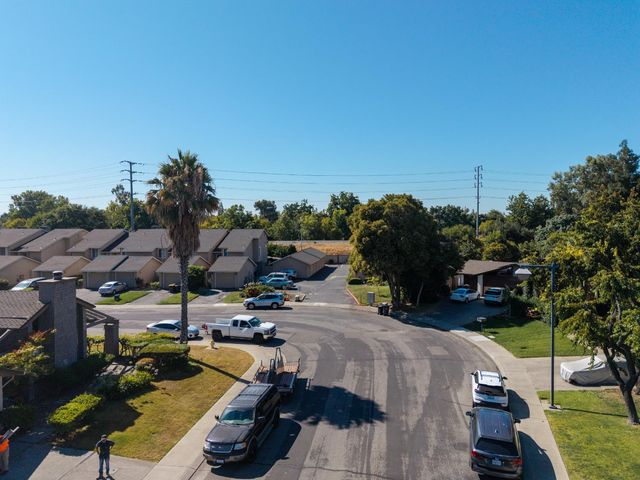 2286 Piccardo Cir, Stockton, CA 95207