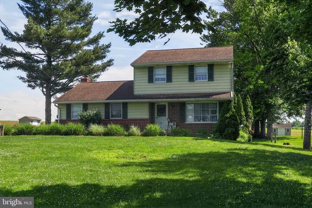 1106 VILLAGE RD, Lancaster, PA 17602