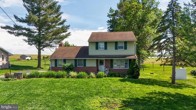 1106 VILLAGE RD, Lancaster, PA 17602