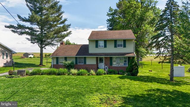 1106 VILLAGE RD, Lancaster, PA 17602