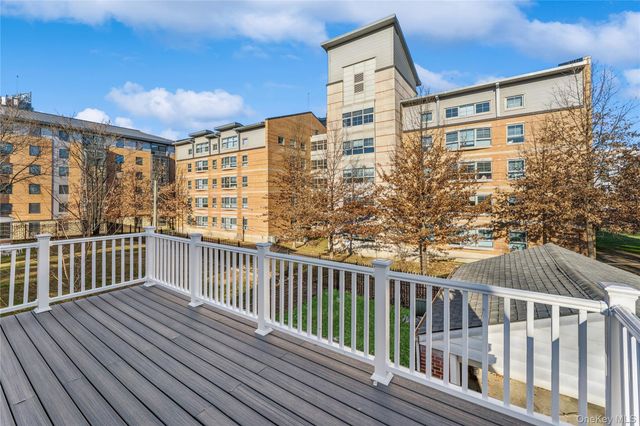 17031 Grand Central Parkway, Jamaica Hills, NY 11432