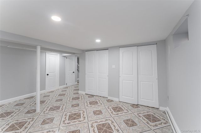 17031 Grand Central Parkway, Jamaica Hills, NY 11432