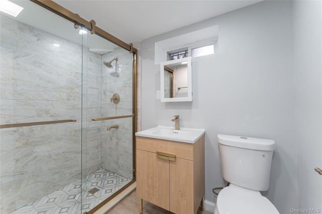 17031 Grand Central Parkway, Jamaica Hills, NY 11432