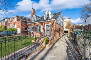 17031 Grand Central Parkway, Jamaica Hills, NY 11432