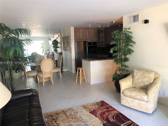 6339 Bay Club Dr 2, Fort Lauderdale, FL 33308