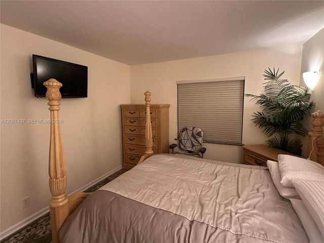 6339 Bay Club Dr 2, Fort Lauderdale, FL 33308