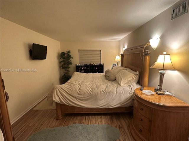 6339 Bay Club Dr 2, Fort Lauderdale, FL 33308