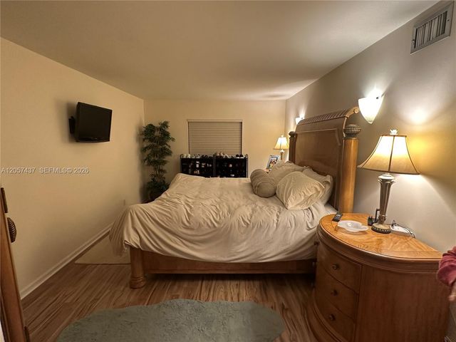 6339 Bay Club Dr 2, Fort Lauderdale, FL 33308