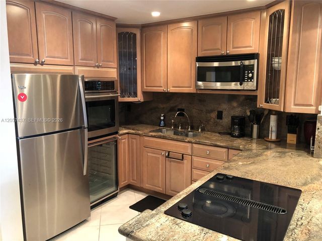 6339 Bay Club Dr 2, Fort Lauderdale, FL 33308