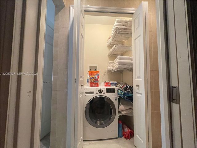 6339 Bay Club Dr 2, Fort Lauderdale, FL 33308