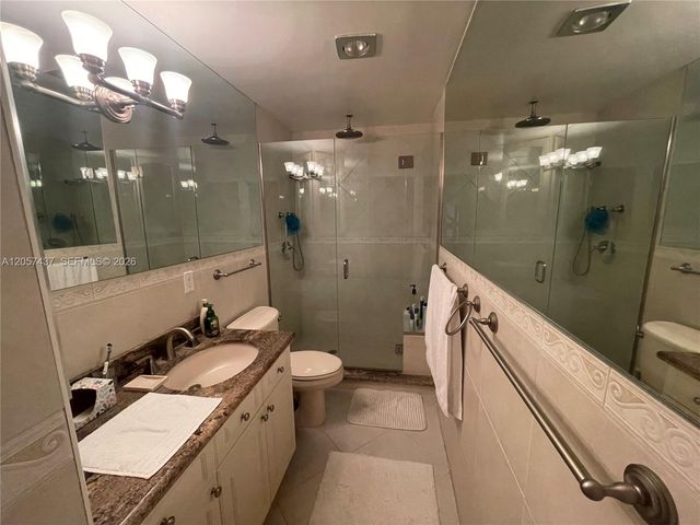 6339 Bay Club Dr 2, Fort Lauderdale, FL 33308