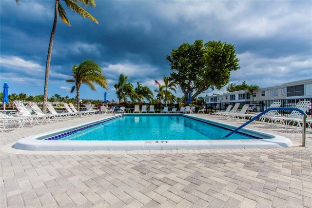 6339 Bay Club Dr 2, Fort Lauderdale, FL 33308