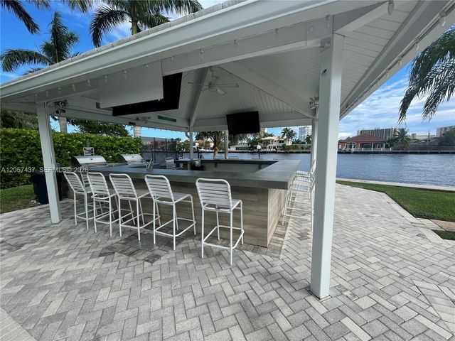6339 Bay Club Dr 2, Fort Lauderdale, FL 33308