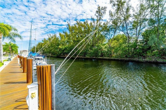 6339 Bay Club Dr 2, Fort Lauderdale, FL 33308