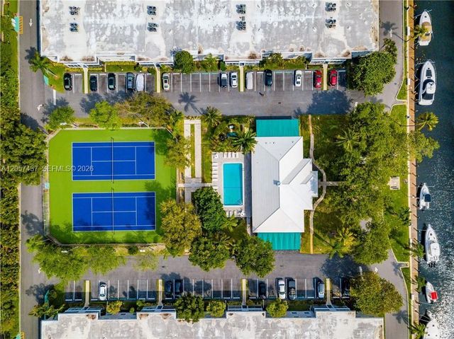 6339 Bay Club Dr 2, Fort Lauderdale, FL 33308