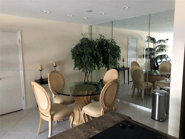 6339 Bay Club Dr 2, Fort Lauderdale, FL 33308