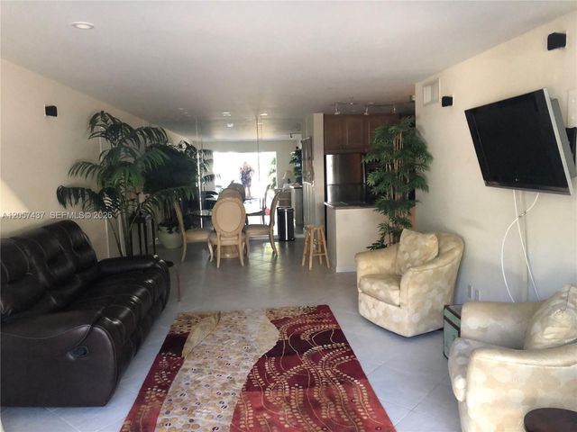 6339 Bay Club Dr 2, Fort Lauderdale, FL 33308