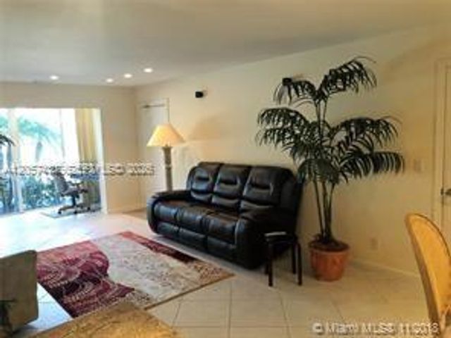 6339 Bay Club Dr 2, Fort Lauderdale, FL 33308