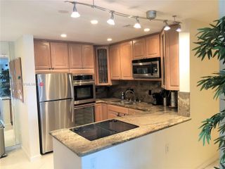 6339 Bay Club Dr 2, Fort Lauderdale, FL 33308