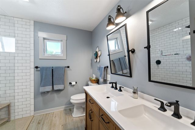 302 Upstill Street, Gilbert, IA 50105