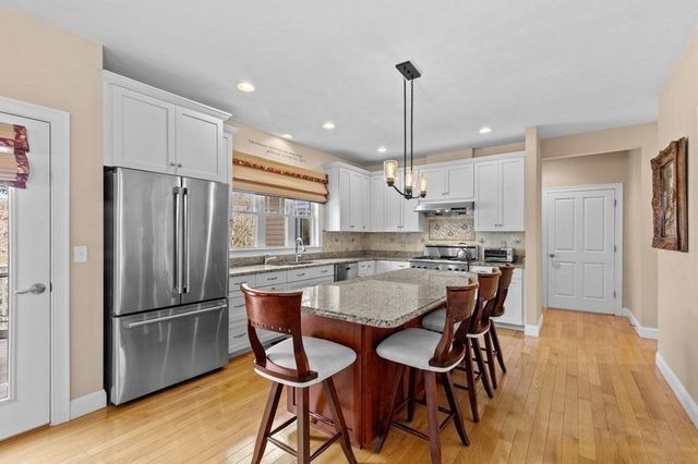 18 Aberdeen 18, Plymouth, MA 02360