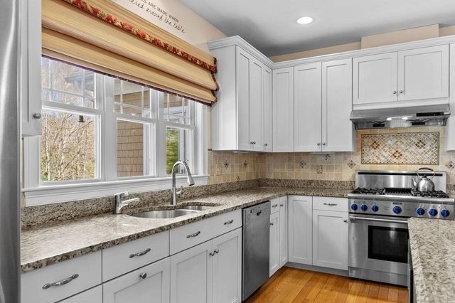 18 Aberdeen 18, Plymouth, MA 02360