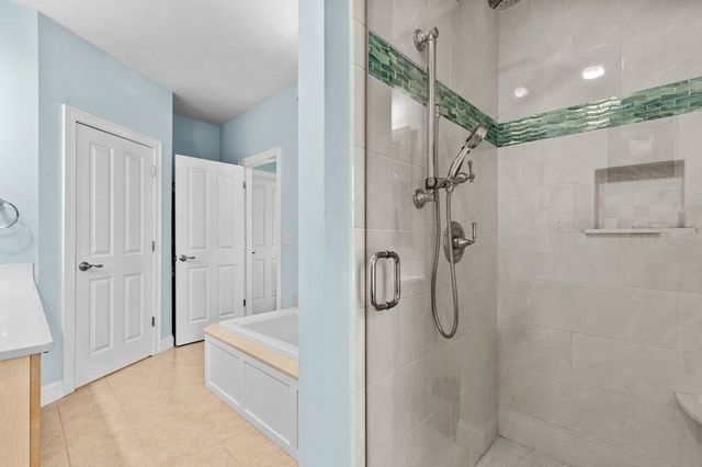 18 Aberdeen 18, Plymouth, MA 02360