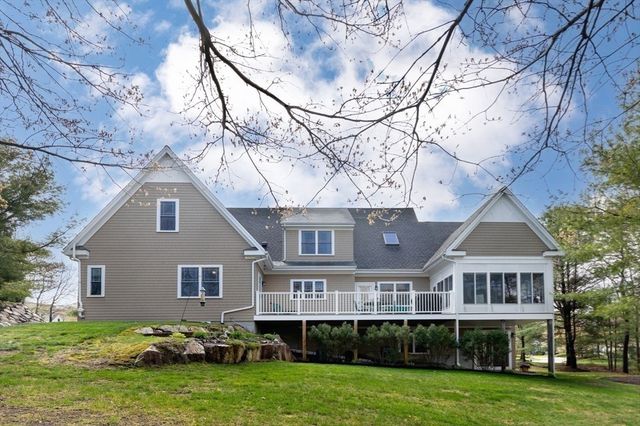18 Aberdeen 18, Plymouth, MA 02360
