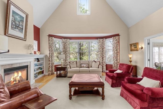 18 Aberdeen 18, Plymouth, MA 02360