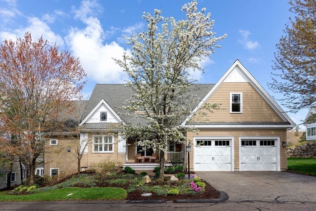 18 Aberdeen 18, Plymouth, MA 02360