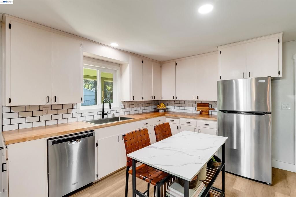 Image 24 of property listing at 11896 Nancy Ln, Grass Valley, CA 95945