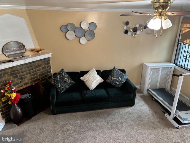 4003 E ROOSEVELT BLVD, Philadelphia, PA 19124