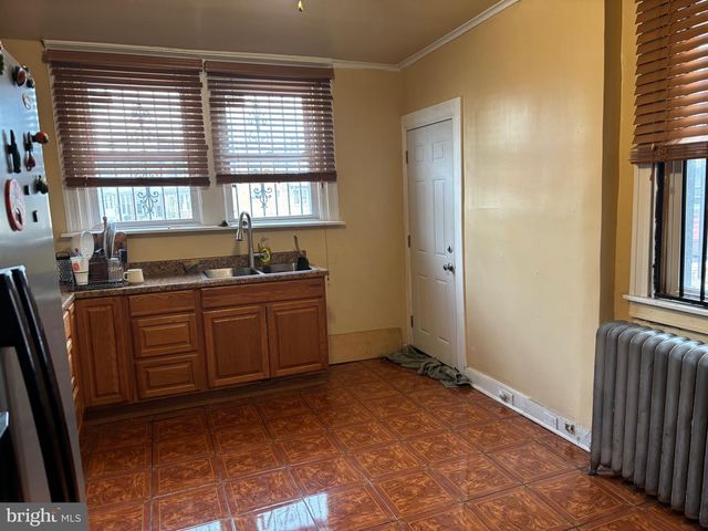 4003 E ROOSEVELT BLVD, Philadelphia, PA 19124