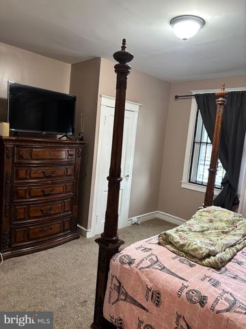 4003 E ROOSEVELT BLVD, Philadelphia, PA 19124