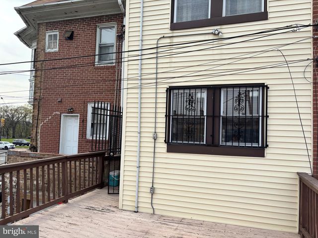 4003 E ROOSEVELT BLVD, Philadelphia, PA 19124
