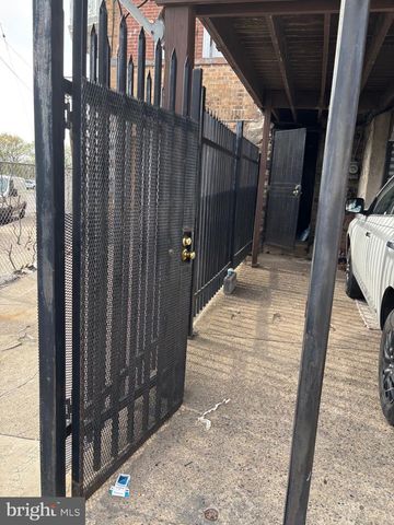 4003 E ROOSEVELT BLVD, Philadelphia, PA 19124