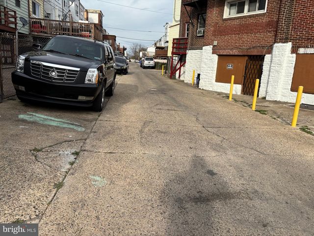 4003 E ROOSEVELT BLVD, Philadelphia, PA 19124