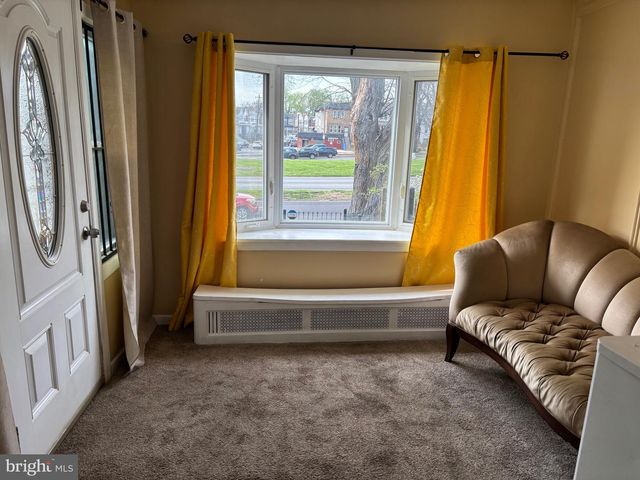 4003 E ROOSEVELT BLVD, Philadelphia, PA 19124