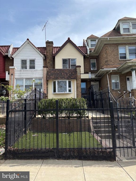 4003 E ROOSEVELT BLVD, Philadelphia, PA 19124