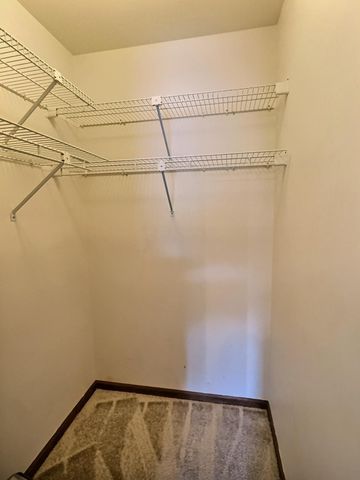 3602 Timberbridge Drive G, Valparaiso, IN 46383