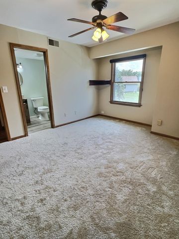 3602 Timberbridge Drive G, Valparaiso, IN 46383