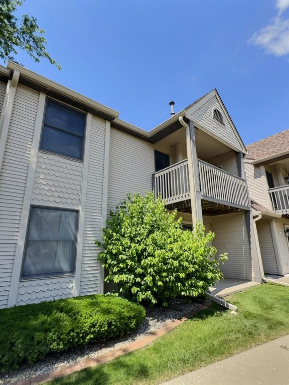 3602 Timberbridge Drive G, Valparaiso, IN 46383