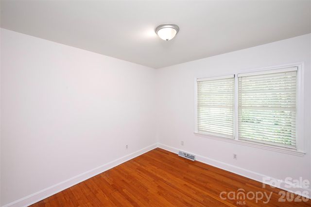 6629 Knightswood Drive, Charlotte, NC 28226