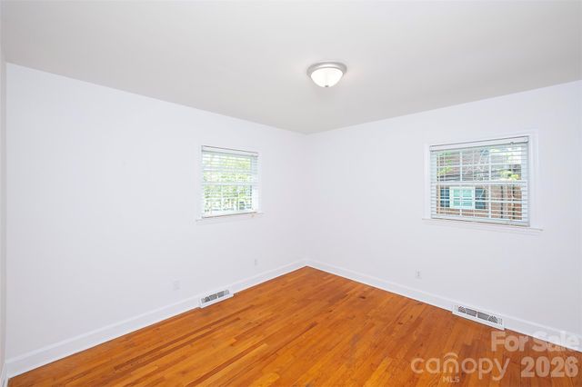 6629 Knightswood Drive, Charlotte, NC 28226