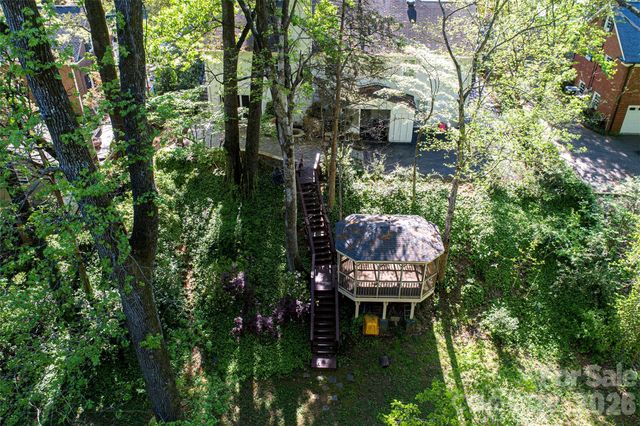 6629 Knightswood Drive, Charlotte, NC 28226