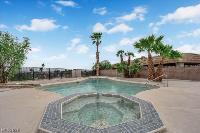 5060 Ridgeview Drive, Las Vegas, NV 89120